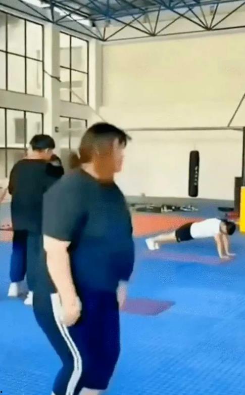 健身广场爆料怎么做视频,打造热门健身视频攻略全解析 第1张 健身广场爆料怎么做视频,打造热门健身视频攻略全解析 第1张