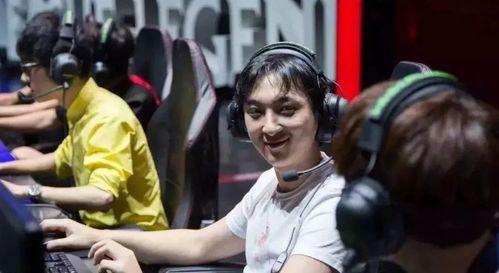 娱乐圈一线吃瓜人,揭秘明星幕后故事 第2张 娱乐圈一线吃瓜人,揭秘明星幕后故事 第2张